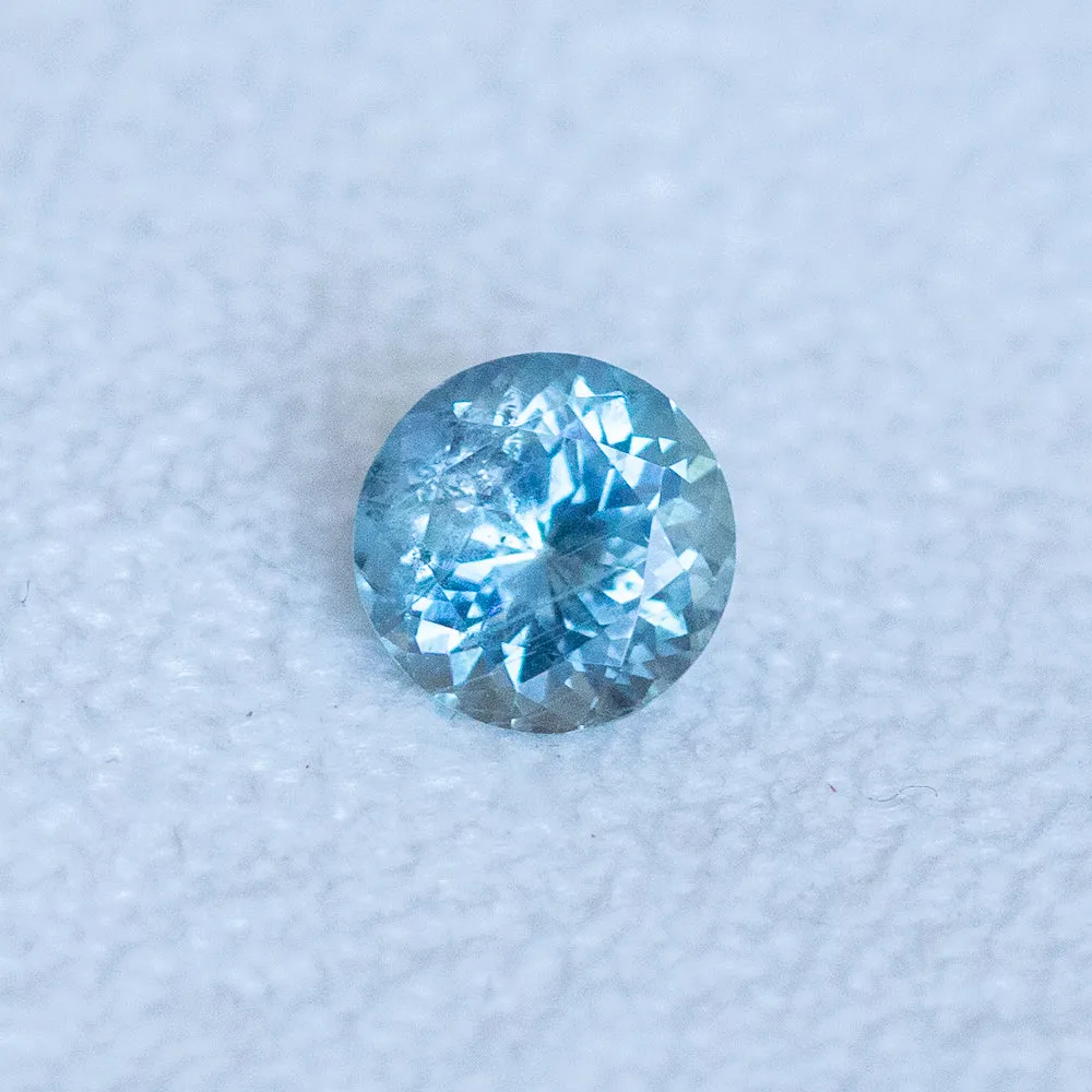 1.37CT ROUND MEDIUM BLUE MONTANA SAPPHIRE 6.58X4.24MM UNTREATED