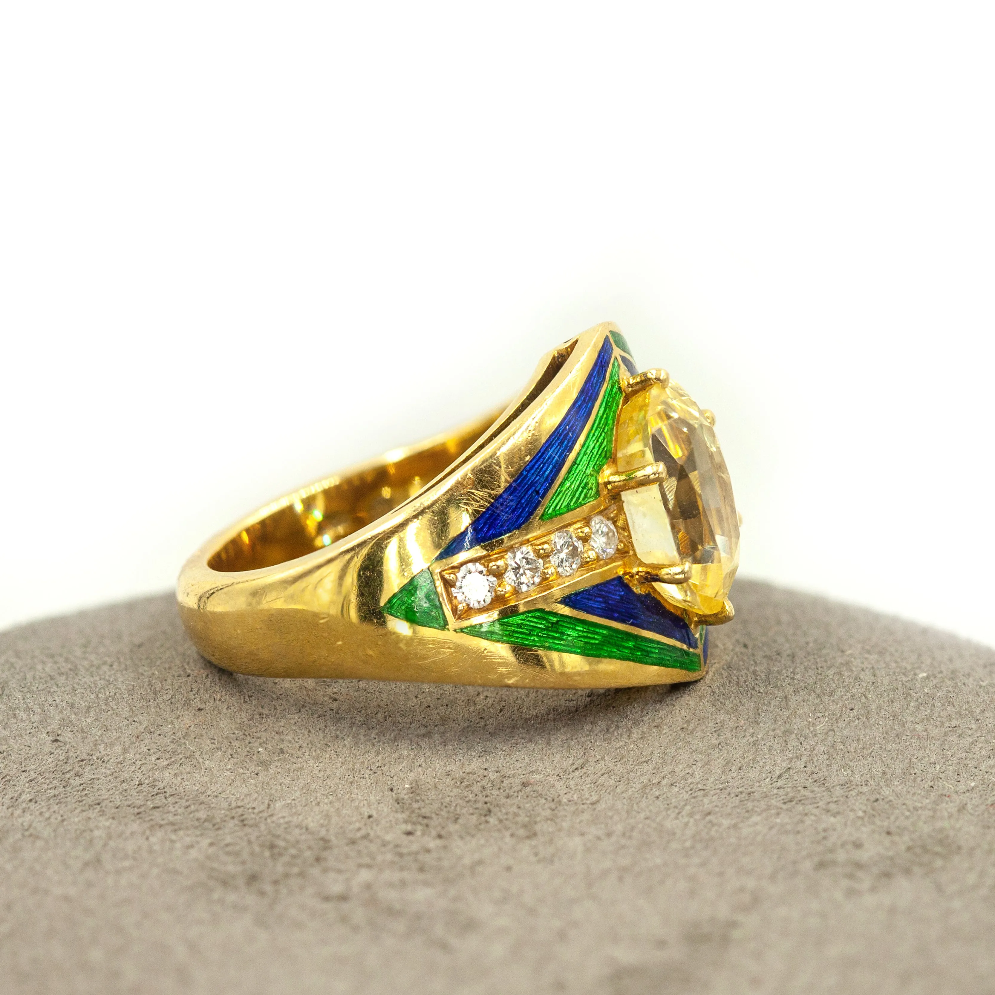 18kt Yellow Gold Sapphire and Diamond Enamel Ring