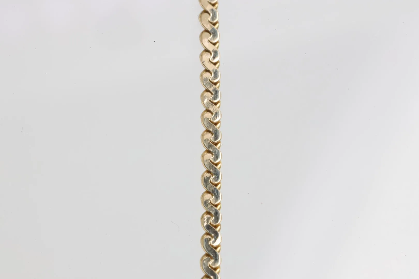 31.5" 14k Yellow Gold Serpentine Chain Necklace (6.69g.)