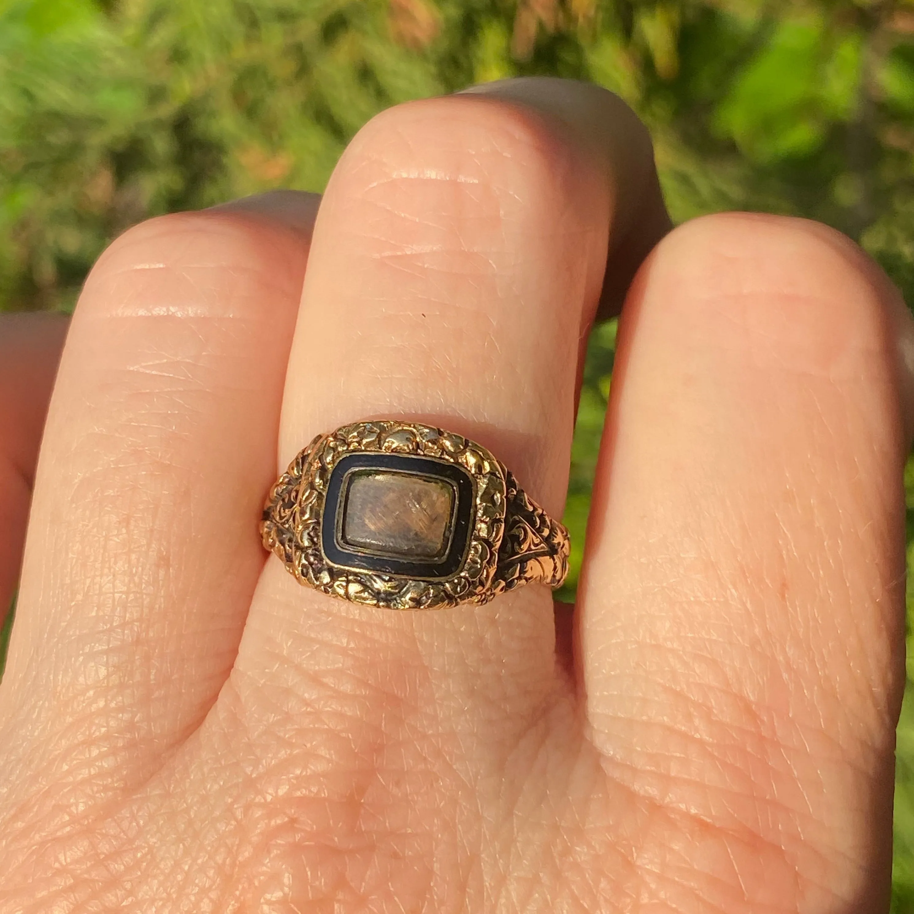 Antique Georgian 18K Gold Mourning Ring English 1822