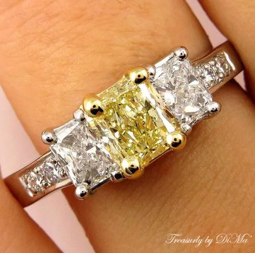 GIA 2.52CT ESTATE FANCY YELLOW RADIANT 3 STONE DIAMOND ENGAGEMENT WEDDING RING