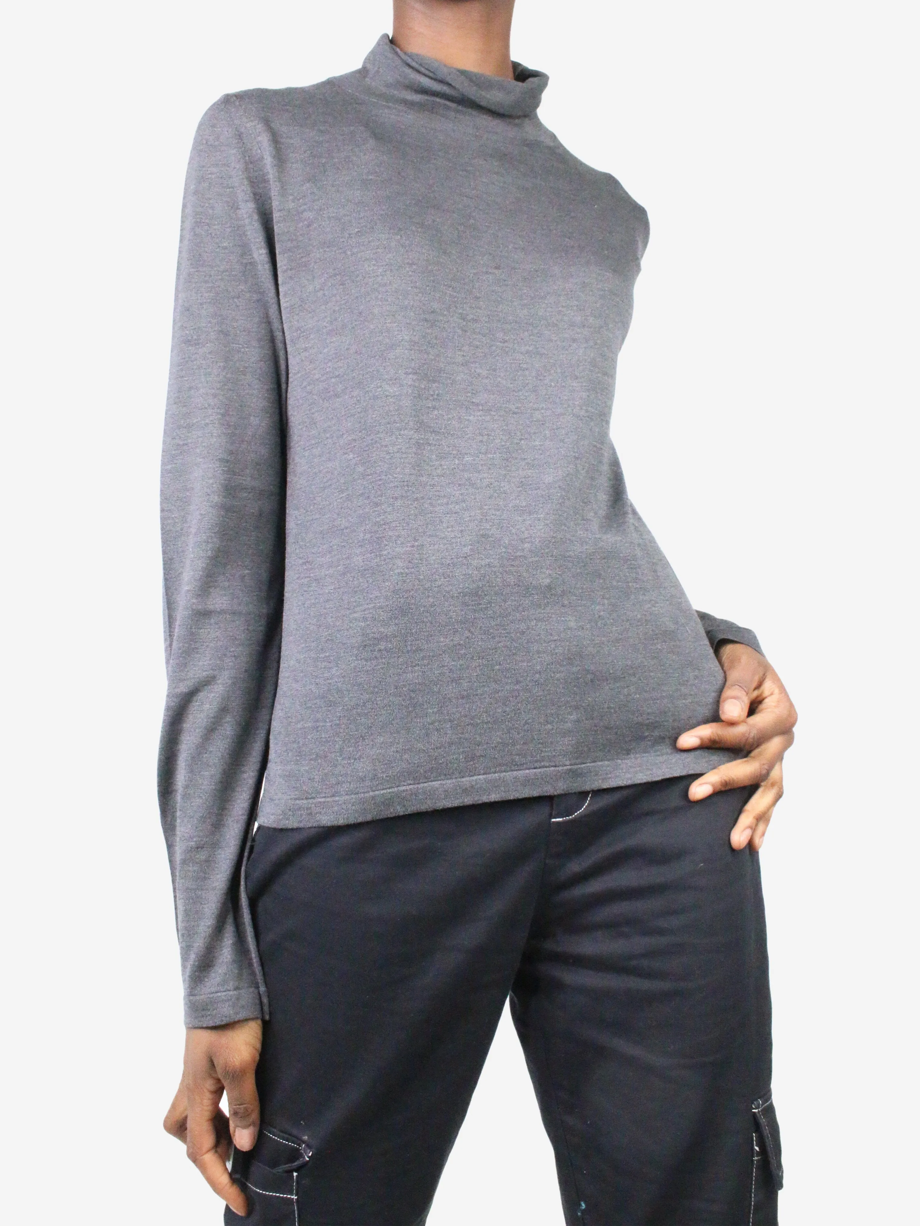 Grey roll-neck top - size M