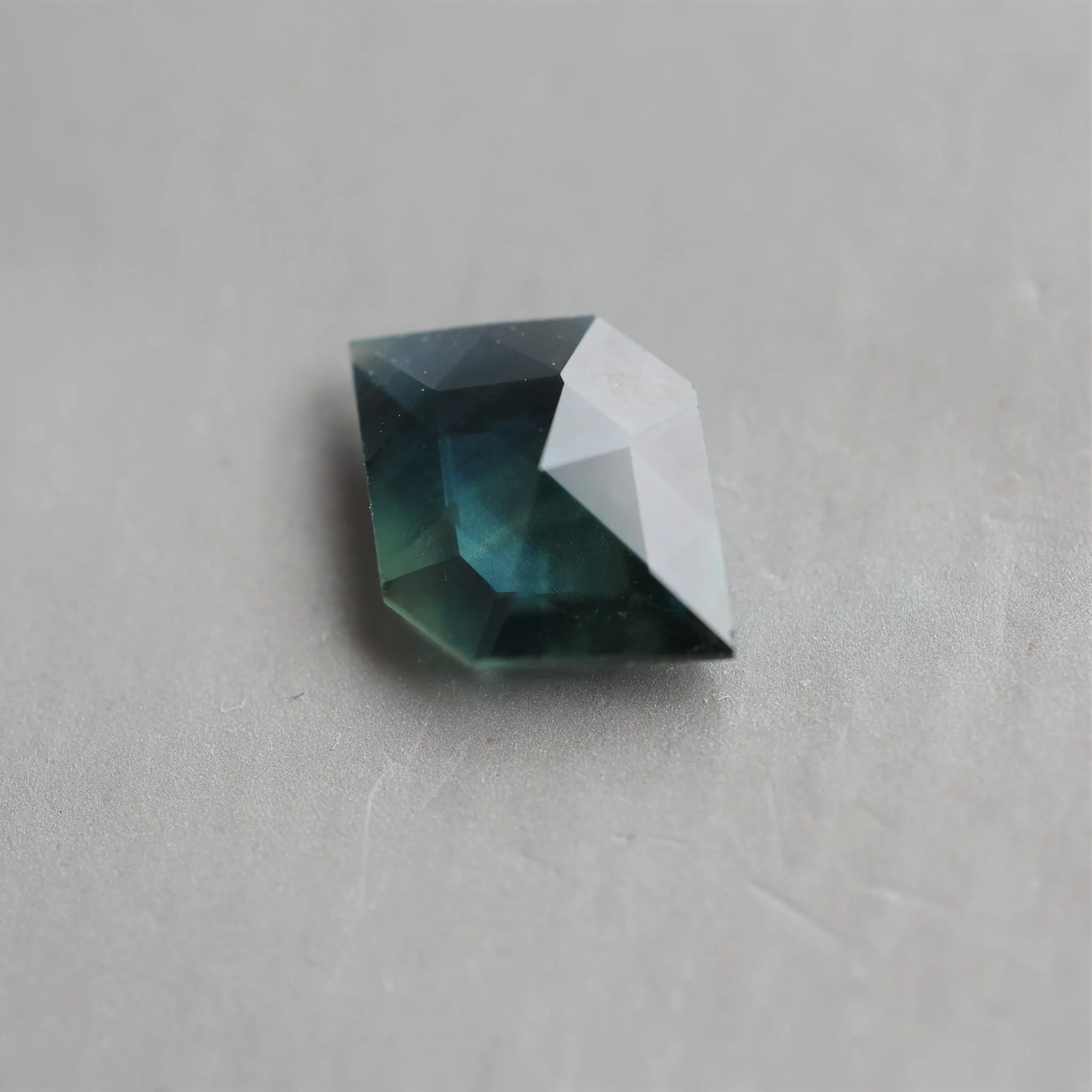 Loose 0.87 Ct Hexagon Teal Sapphire