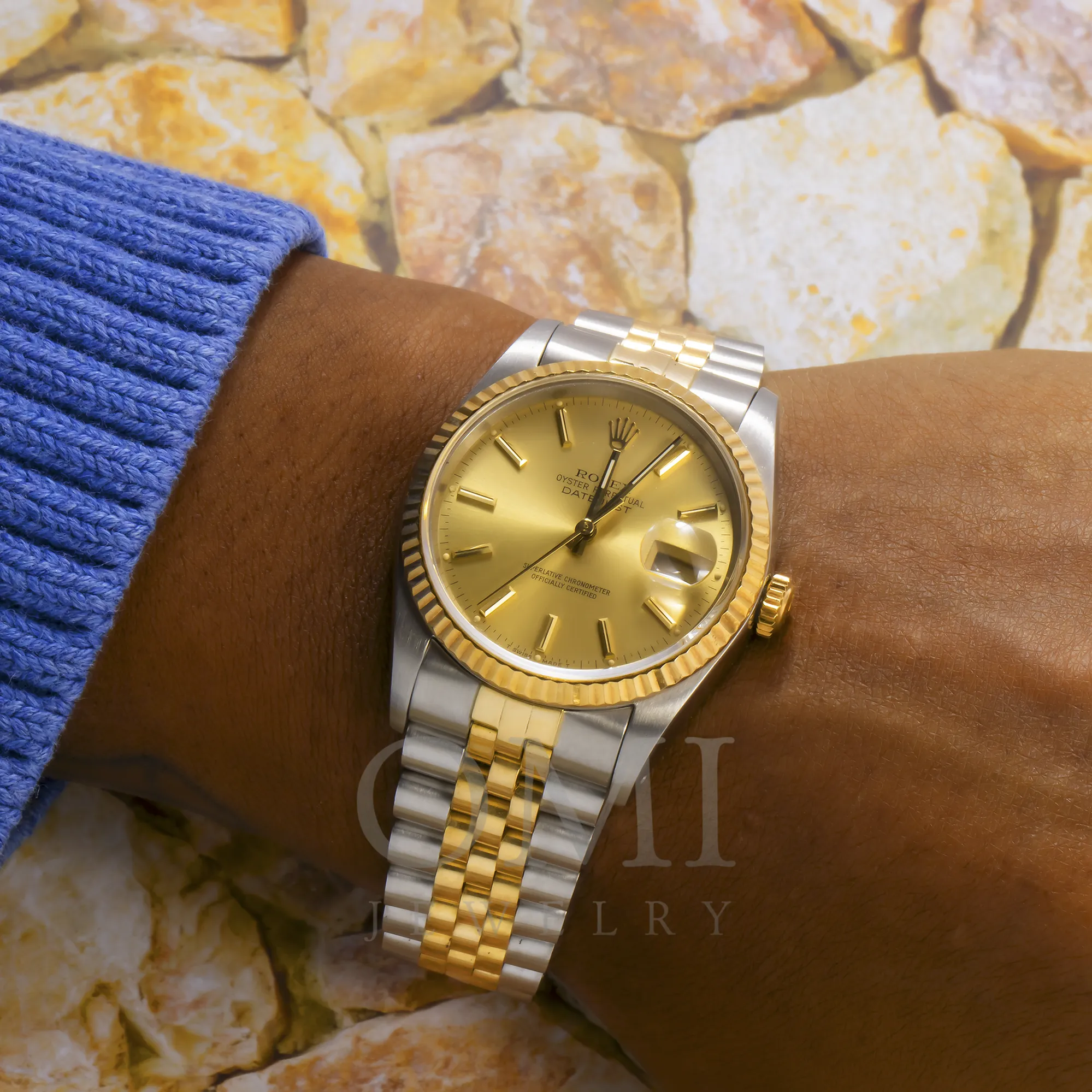 ROLEX DATEJUST 16233 36MM CHAMPAGNE DIAL WITH TWO TONE JUBILEE BRACELET