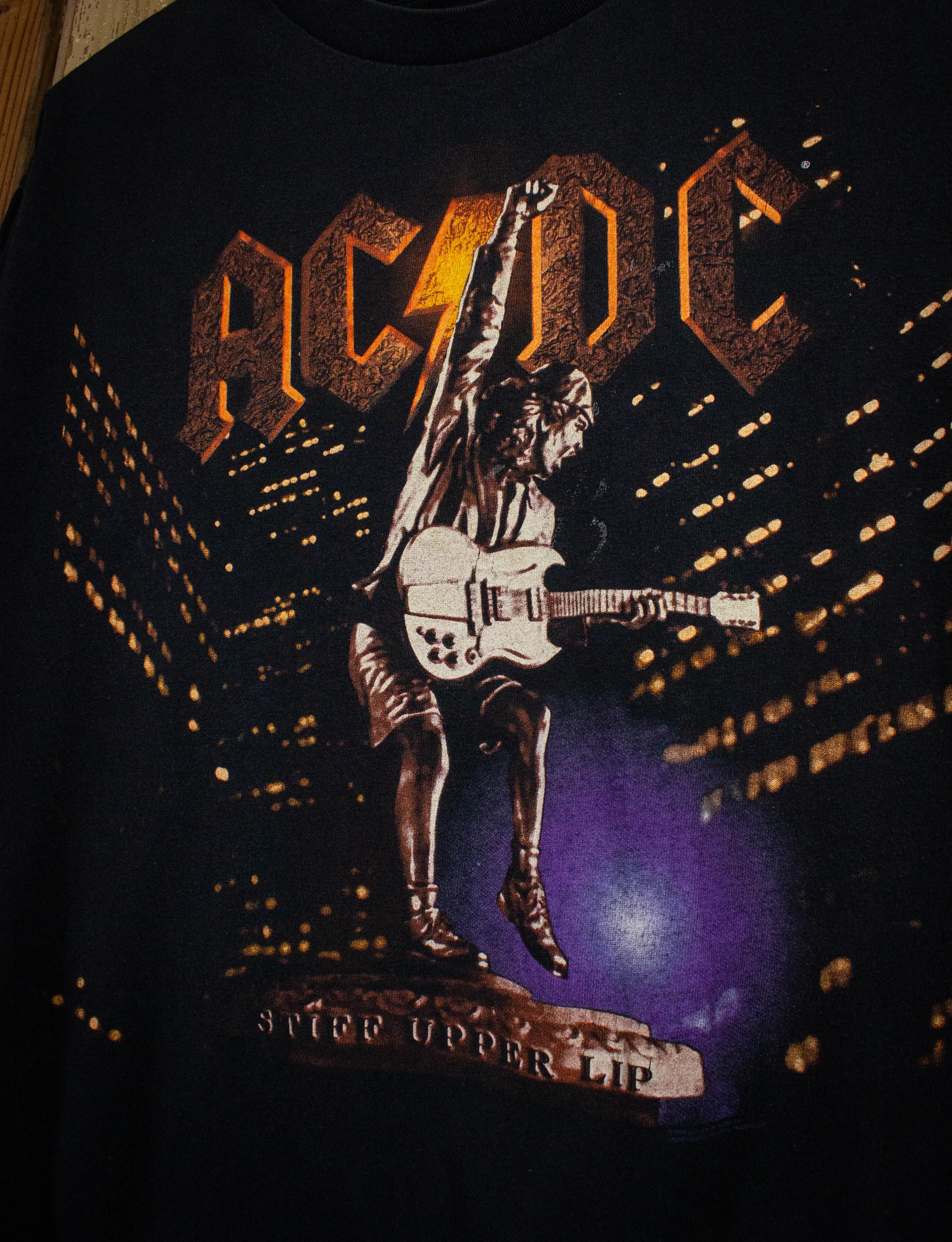 Vintage AC/DC Stiff Upper Lip Concert T Shirt 2000 Black Large