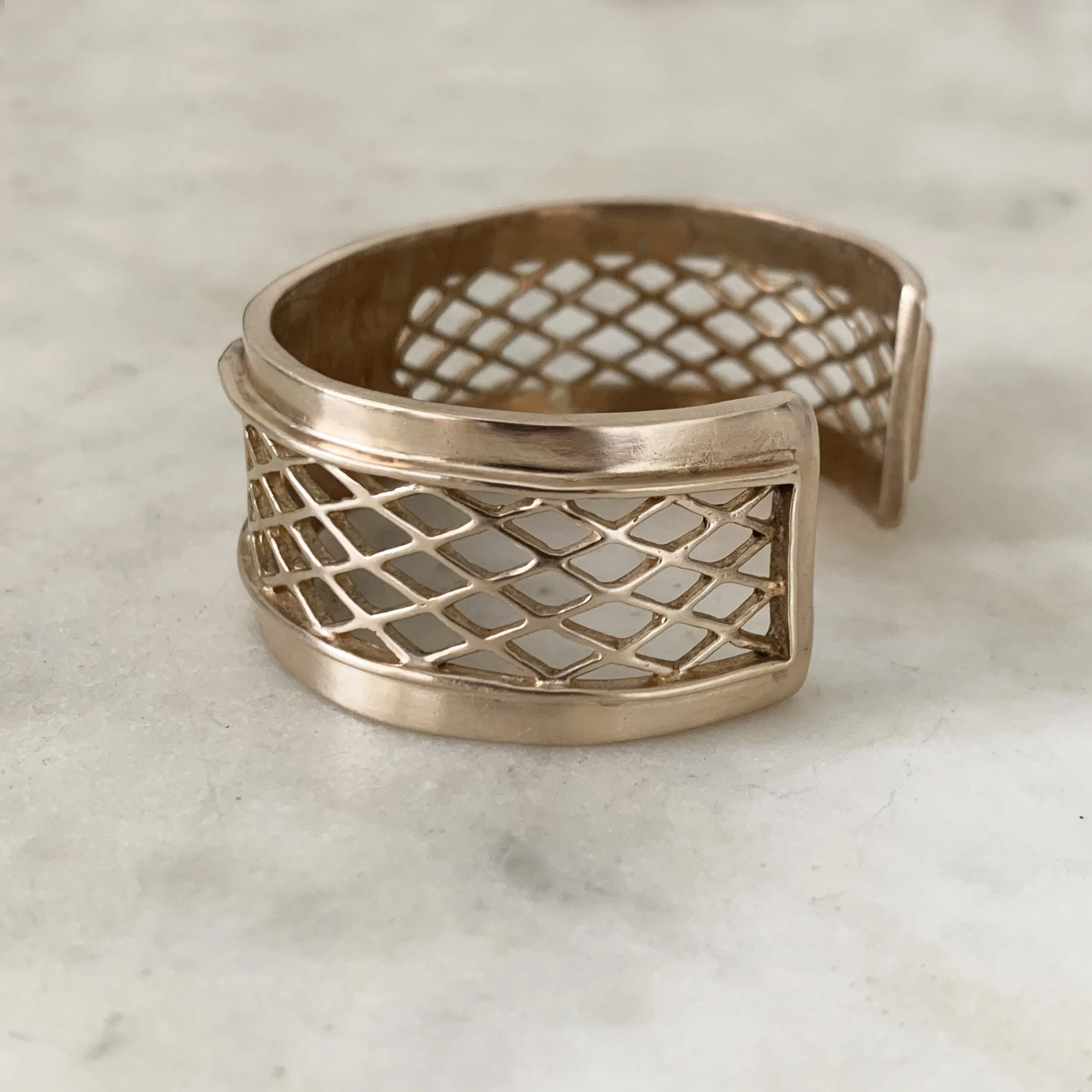 WINDOW CUFF